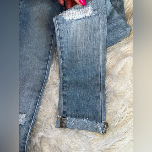 New Kids Guess Mr Zuley Skinny Jeans Light Destroyed Style Adj Waist Size 8, $45 - Picture 8 of 10